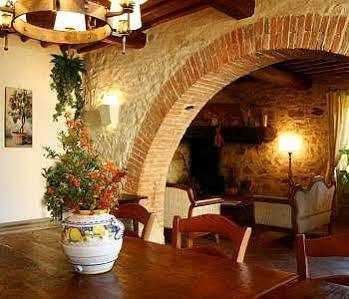 Borgo Livernano Alloggio per agriturismo