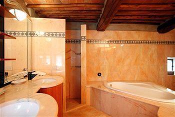 Borgo Livernano Alloggio per agriturismo Radda In Chianti